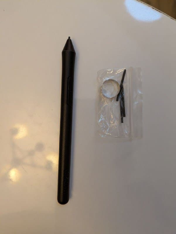 Графический планшет One by Wacom Small 2