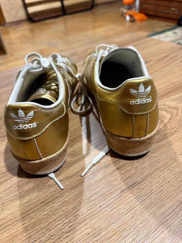 Куртки Celio и Zara, обувь Lacoste, Bexley, Superstar 7