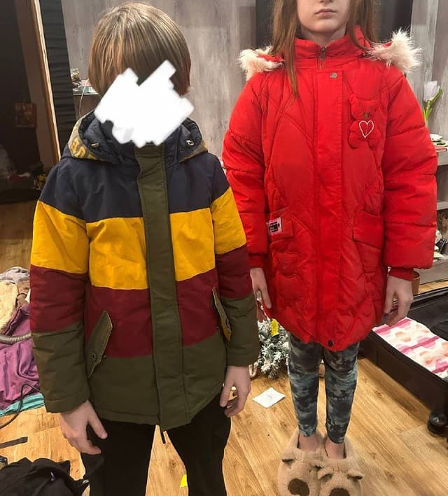 Зимние куртки для мальчика и девочки