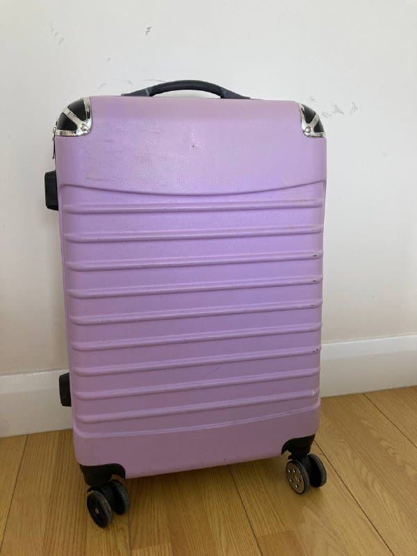 Чемодан б/у размер М