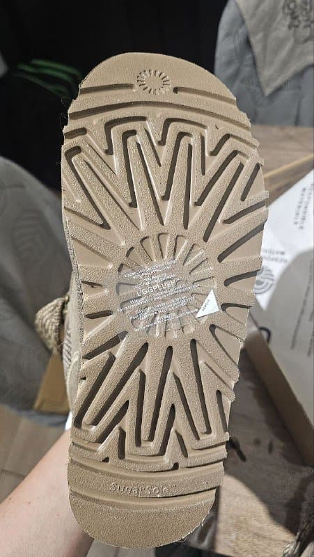 Новые теплые ботинки зимние кроссовки 36 размер 3