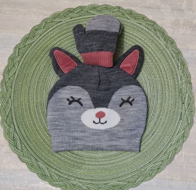 Шапка и варежки детские двойной вязки