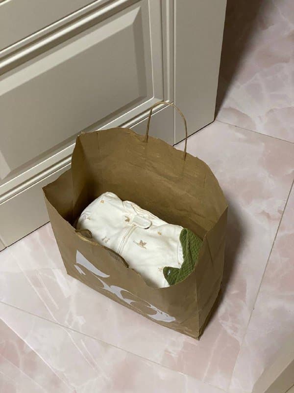 пакет детской одежды до 75 см: бодики, слипы, штанишки, свитшот, шапочки, лонгслив