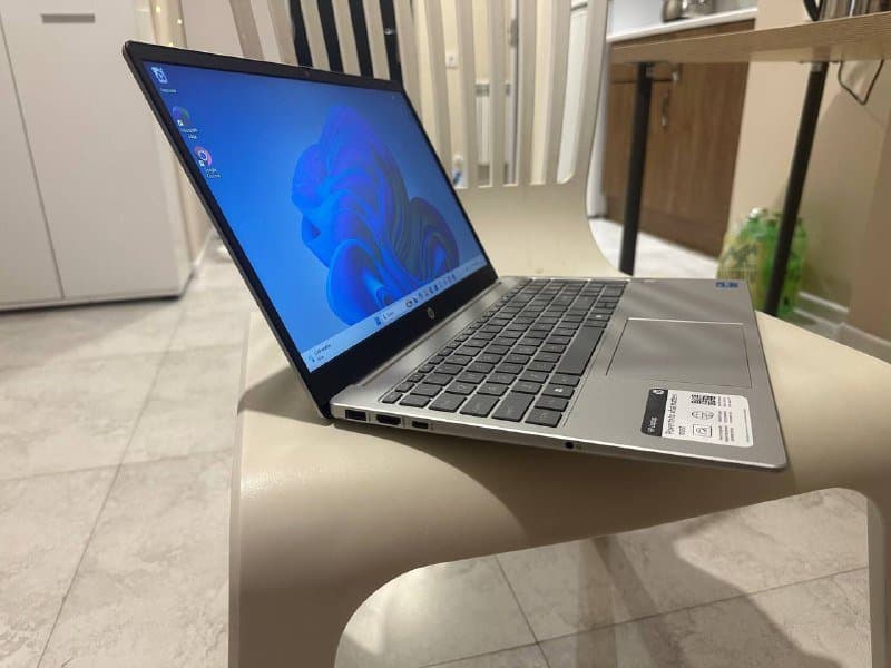 Ноутбук HP 15-fd0027st Intel Core i3 8GB SSD 256GB 3