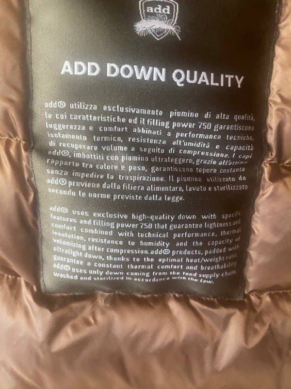 Пуховик фирмы ADD новый размер 42 3