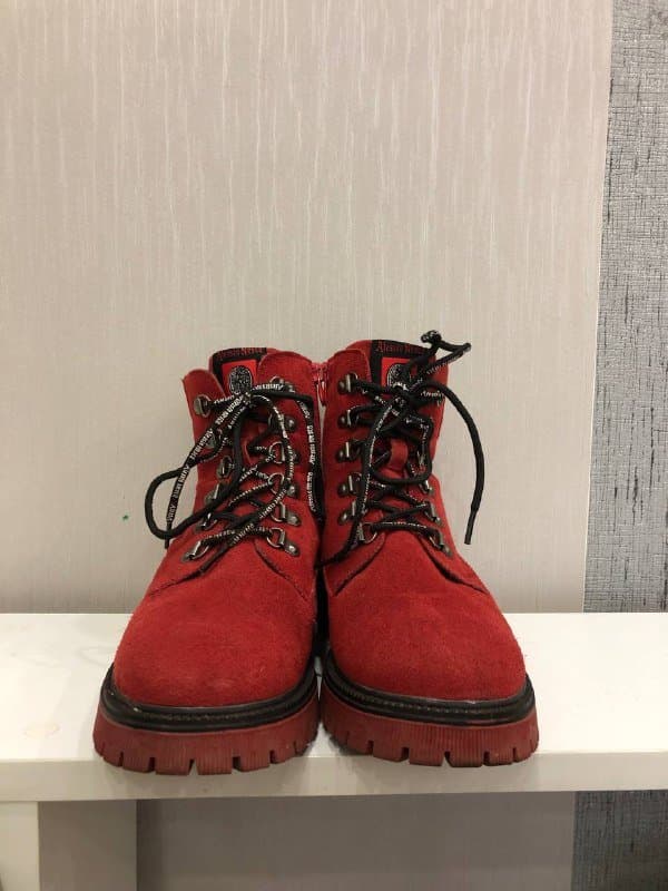 Красные ботинки, резиновые сапожки, меховые ботиночки