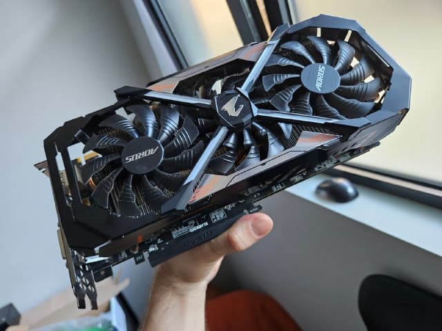 Видеокарта GTX 1080ti Gigabyte Aorus 11g