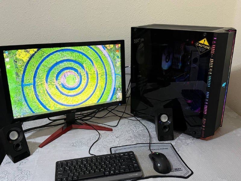 Игровой ПК с монитором 24, мышь, клавиатура, колонки 4