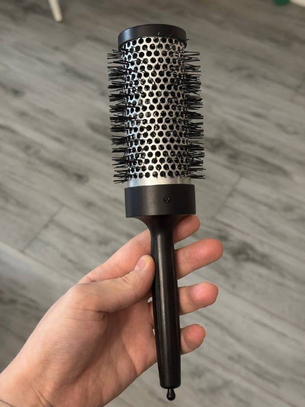 расческа-брашинг, губная помада, лак, корона, краб, крем для глаз, электрическая щетка, шорты, гирлянда, коробка чехол iPad, фотоальбом, игра, форма для свечки