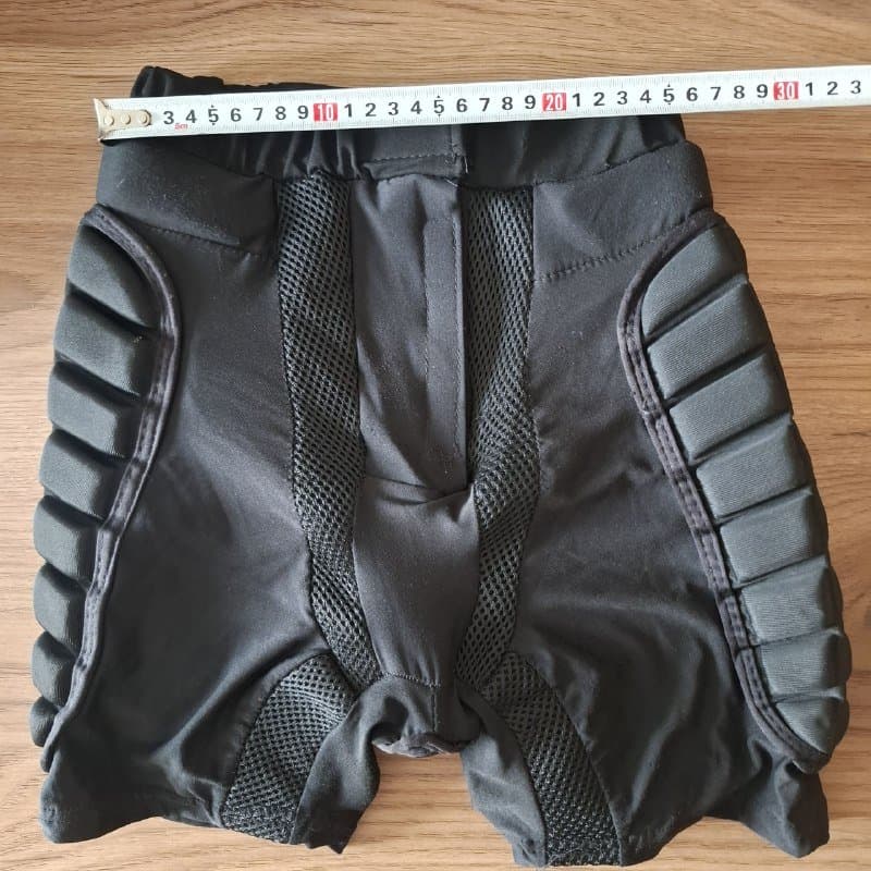 Горнолыжные защитные шорты 3