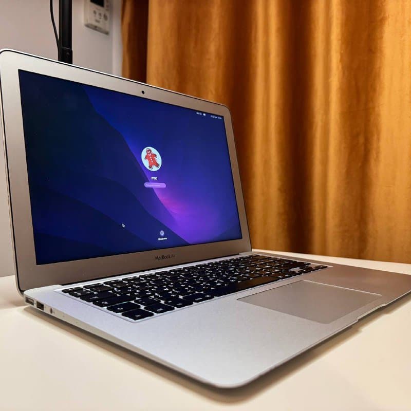 MacBook Air 13’ 2017, адаптер, зарядное устройство 3