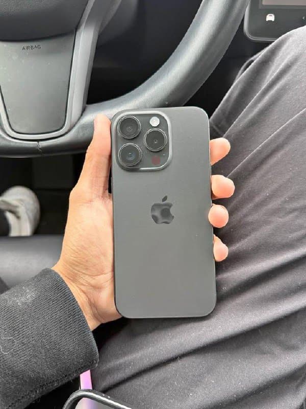 Iphone 16 Pro, Macbook Air 2022 M2 1