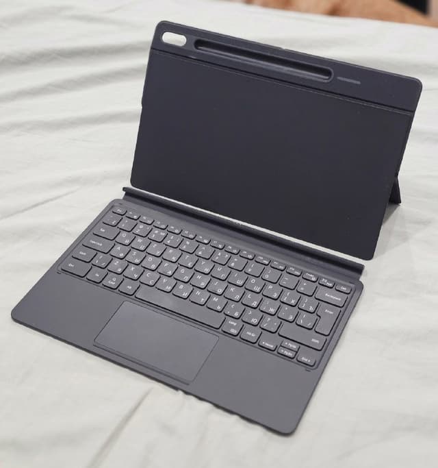 Чехол-клавиатура Samsung Galaxy tab s7 plus