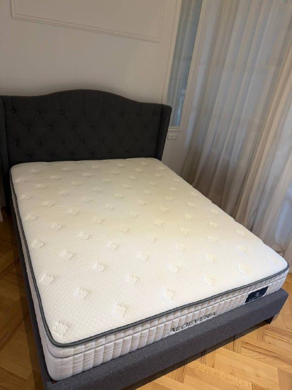 Кровать с матрасом 160х200 2