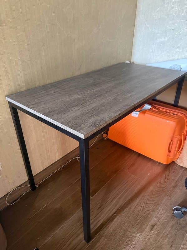 Стол, компьютерный стул, подставка под ноутбук с кулером