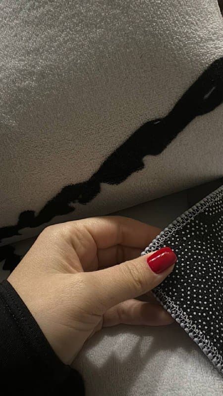 Ковер 2*4 метра почти белый новый