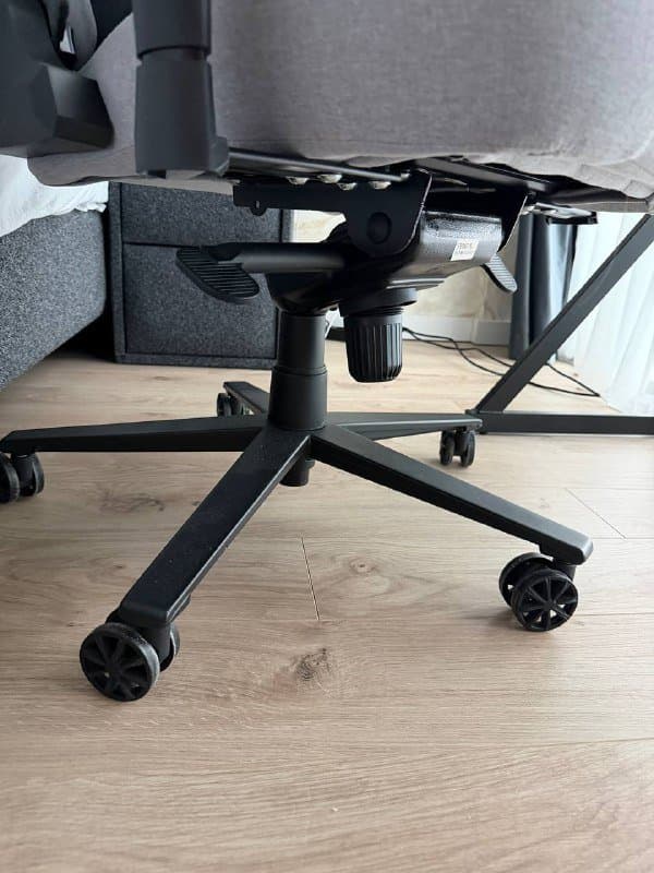 Рабочий игровой стул Rampage 2