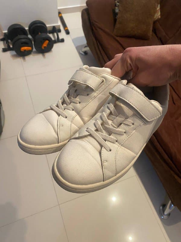 Женские кроссовки, футболка, шорты, худи, ветровки