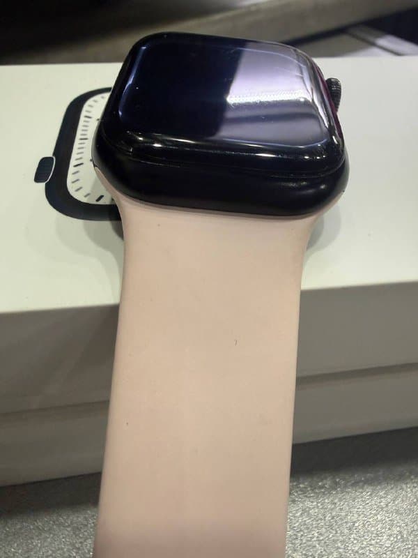 Apple Watch 7 41 мм, чехлы на iPhone 16 Pro Max 5