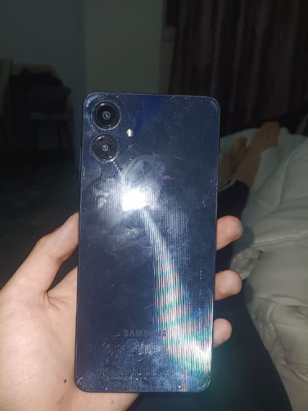 Samsung Galaxy 64 ГБ с разбитым экраном 2