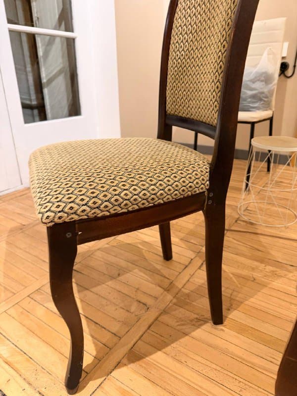 Стулья под реставрацию, шкаф большой под реставрацию 5