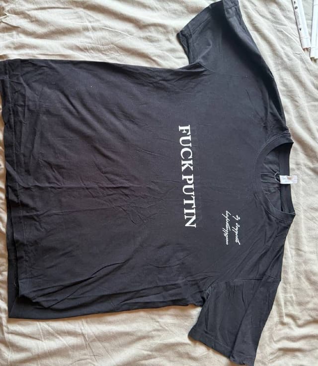 Футболка с надписью размер M