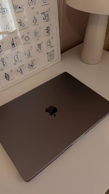 MacBook Pro 16” (2021) M1 Max 64GB 1TB