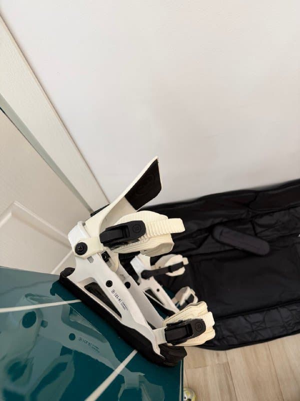 Сноуборд Ride Zero, крепления Ride CL-6, шлем Alpina Pala, шлем Noname, ботинки K2 Kinsley 4