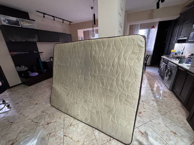 Простой матрас 160х200