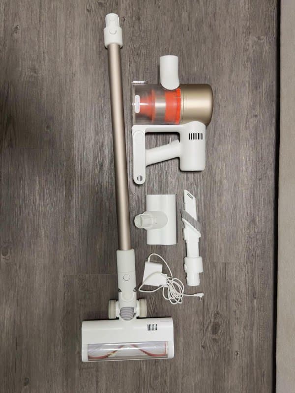 Пылесос, проектор, вафельница, наушники, кейс, плащ, переноска, рабочее кресло