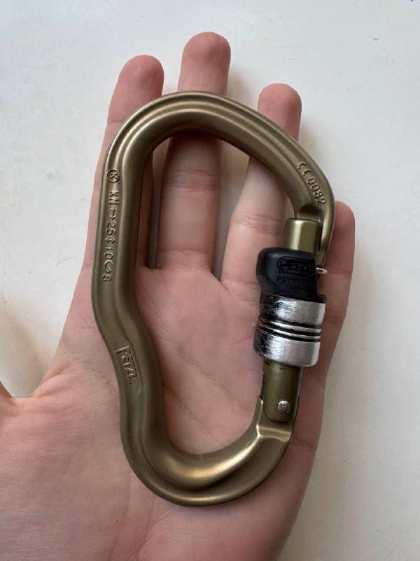 Карабин Petzl оригинальный 1