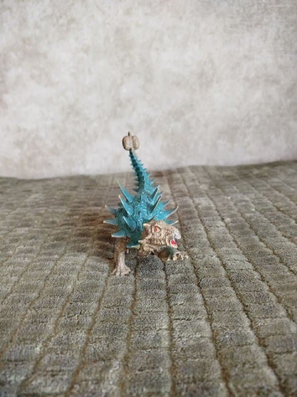 Фигурки динозавров 2