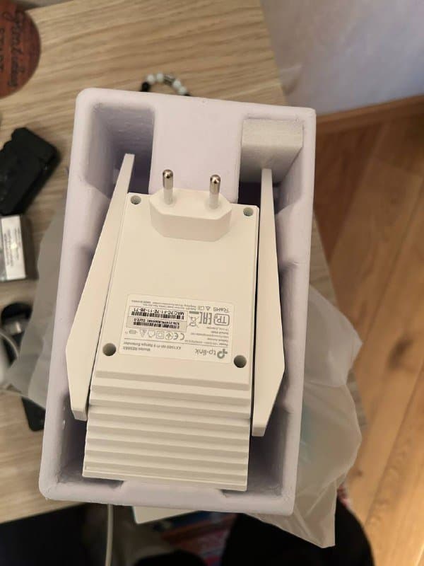 Wi-Fi усилитель TP-Link RE505X 3