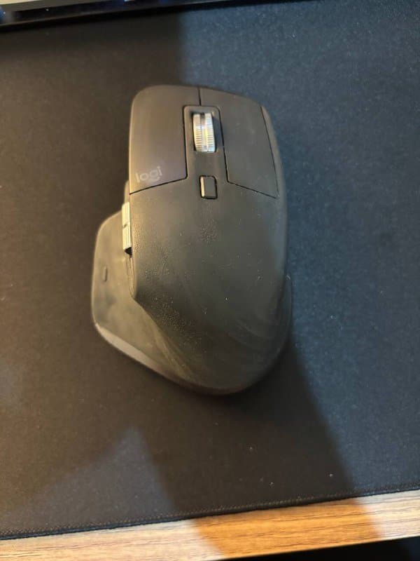 Logitech MX Master 3 мышь с зарядкой и ресивером