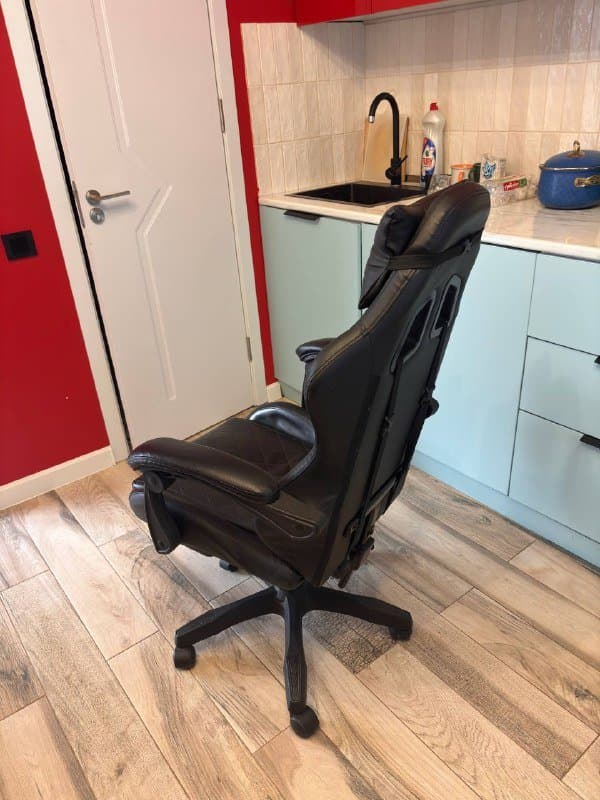 Геймерское игровое компьютерное кресло