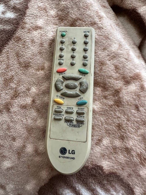 телевизор LG в хорошем состоянии 6