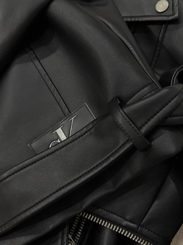 Кожаная женская укороченная куртка Calvin Klein 2