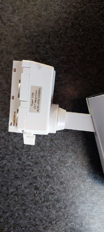 Трековый светильник 4