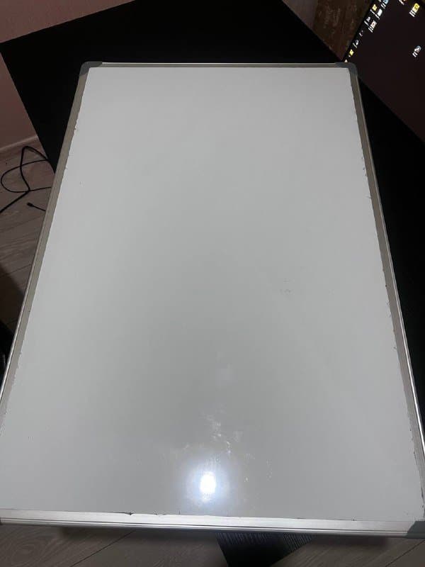 Доска для рисования с маркерами 2