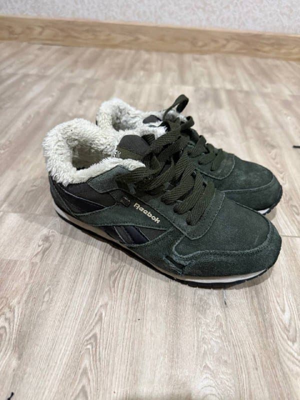кроссовки Reebok размер 37, зимние ботинки ECCO размер 36