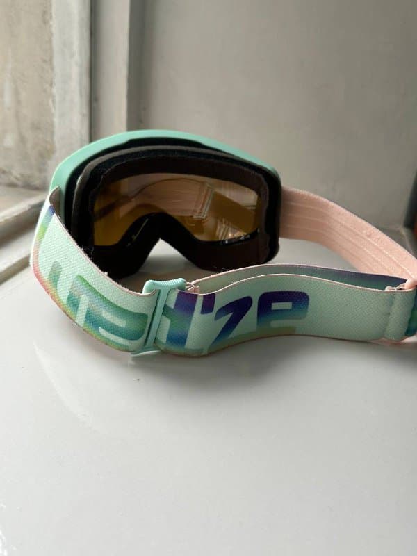 Очки горнолыжные Wedze, Перчатки горнолыжные Glissade 2