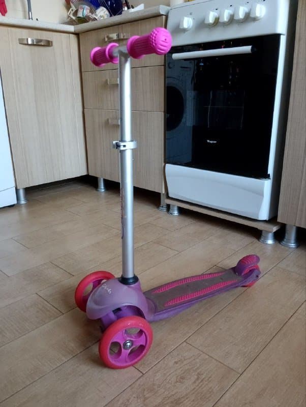 Трехколесный самокат для детей 2-4 года