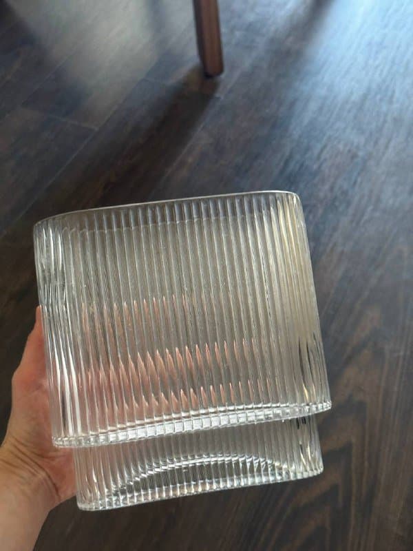 вешалки, настольная лампа, корпус для ПК, коллаген, подушка, детская игрушка, ваза 1