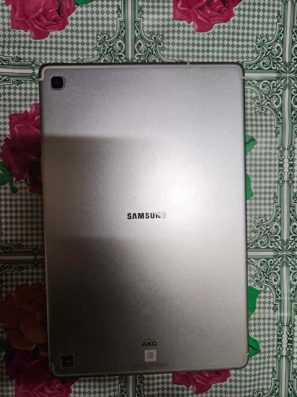 Планшет Samsung Galaxy s5e 1