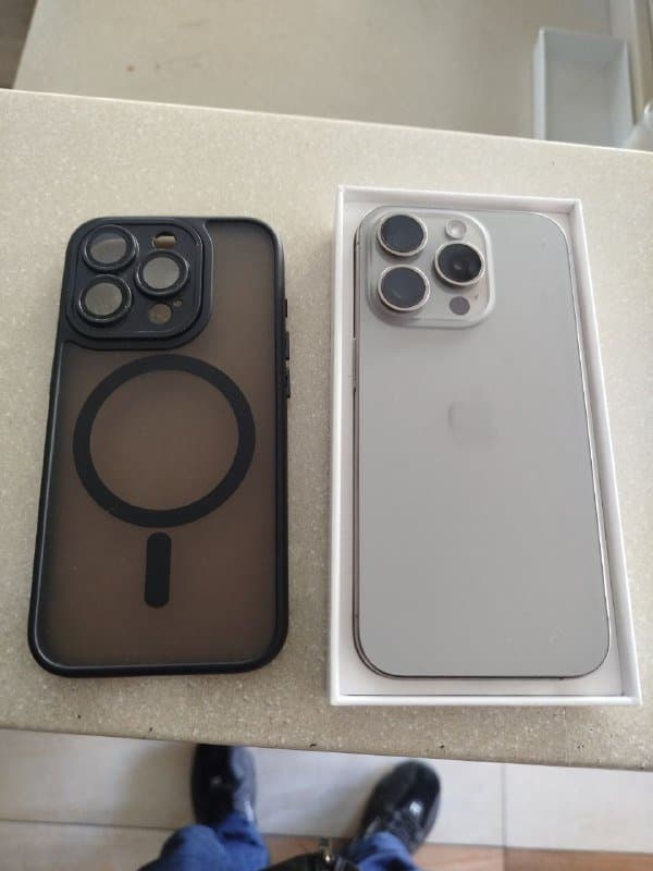 Iphone 15 pro 256 гб 4