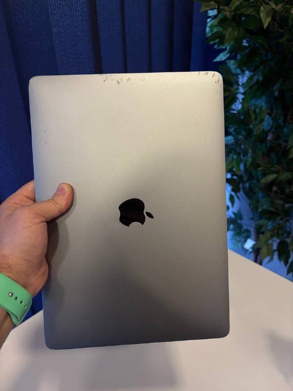 Macbook Pro 2018 i5 16/500GB 3