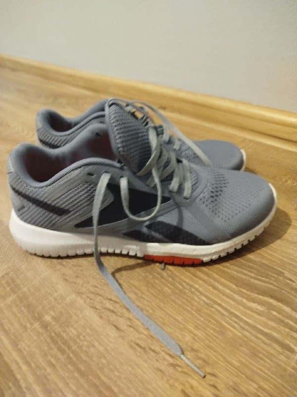 Меховые тапки Next, ботинки Dr Martens, кроссовки Reebok 7