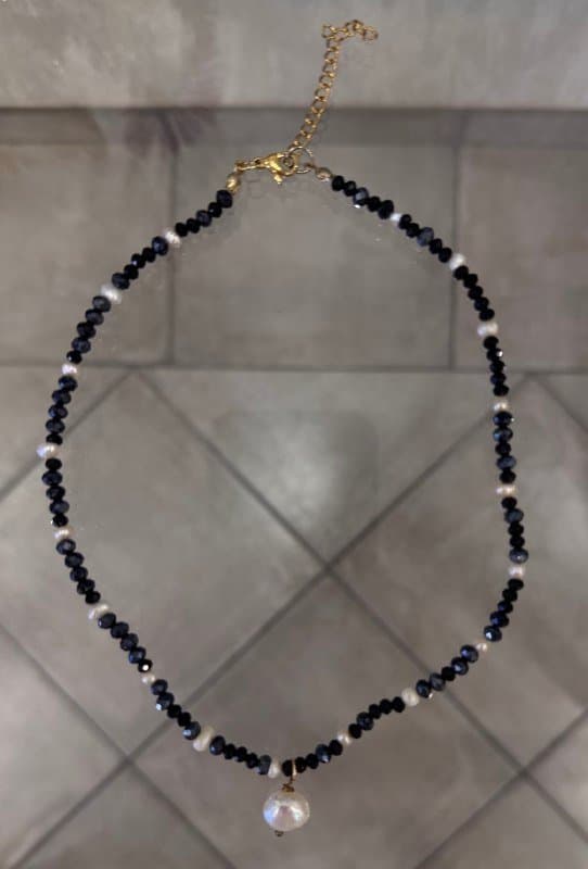 Чокер черный с искусственным жемчугом, чокер с ромашками 1