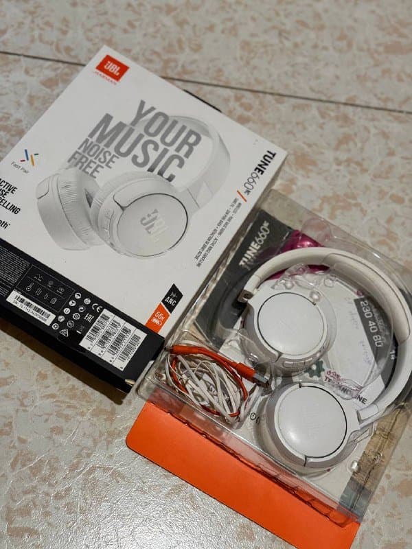 Наушники JBL TUNE 660 NC, Наушники AirPods 1, Чехол для IPhone 15 pro 1