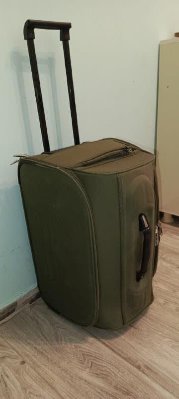 Чемодан на колесиках размер L 1